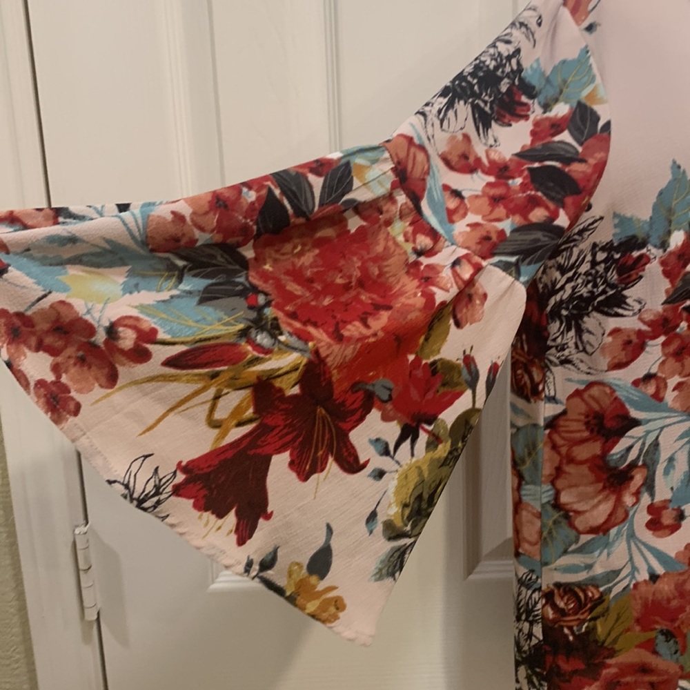 Jules & Leopold Floral Top ❤️New Listing❤️ - Picture 6 of 8